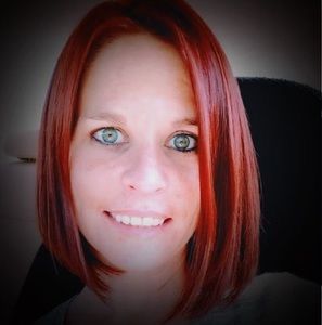 Meet your Posher, Alyson